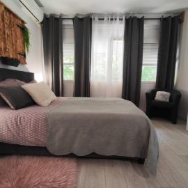 Rubica - "green window" studio apartment, khách sạn ở Rijeka