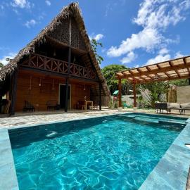 Villa Alter, piscina privada, 5 min de Playa El Valle, hotell i El Valle