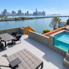 AmazINN Places Penthouse Deluxe, Skyline and Private Rooftop, Hotel in Panama-Stadt