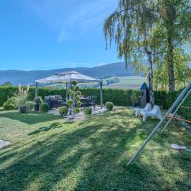 Appartement Wonder, hotelli kohteessa Couvet
