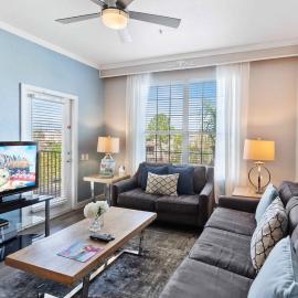 Modern Vista Cay Condo, near Universal Studios