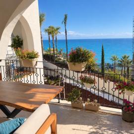Santorini View Dhërmi, viešbutis mieste Gjilek