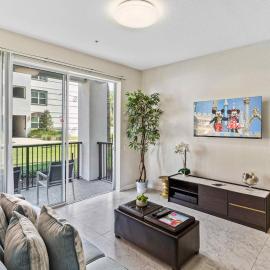 First floor Vista Cay Condo wFREE Resort Access