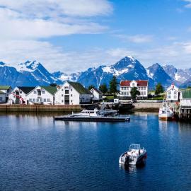 Lyngen Fjord Homes by Havnnes โรงแรมในHamnnes