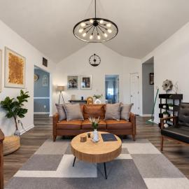 The Lofthouse 4 bds Private Fence Pet Friendly, hotel di Warner Robins