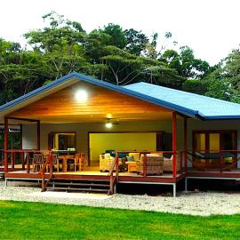 Coconut Beach House & Cottages, hotel v destinaci Cape Tribulation