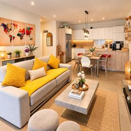 Central 1BR Stay with a parking and outdoor spaces