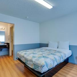Bridgeview Hotel