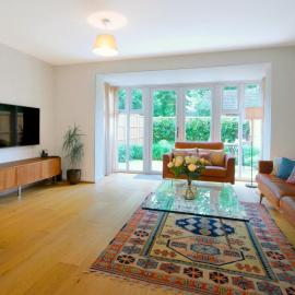Modern Spacious Two bed house close to Cambridge