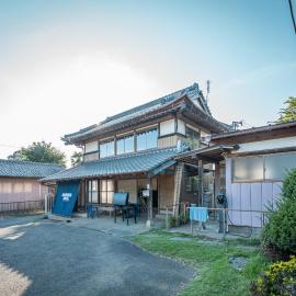 ABURATA BaSE棟-サウナ,BBQ,アミューズメント充実-ペット可, хотел в Katori
