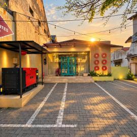 Hotel Pantes Semawis Pecinan SMG - Petfriendly Hotel, khách sạn ở Semarang