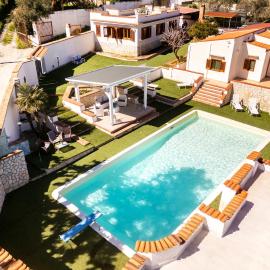 Villa Casty with private pool