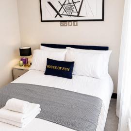 2BR Cosy Wallasey Stay Near Liverpool WiFi Parking