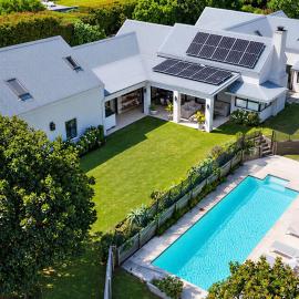 10 sleeper villa with daily housekeeper - near Vineyard