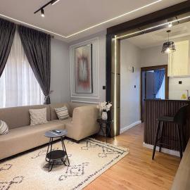 1BR Porch Haven Apartment Starlink WiFi,Jiru的飯店
