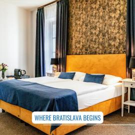BlueBell Hotel