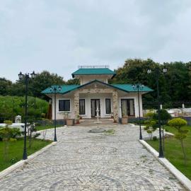 Solana Hills Retreat, khách sạn ở Gauli Palāsia