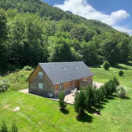 Le Nid Montagnard, hotel ad Aucun