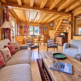 Chalet Méribel : Ski aux pieds, spacieux, lumineux avec cheminée