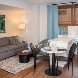 Fun Cozy 1 Br King Apts - 1 25 Mile Walk to TIAA Bnk Fld