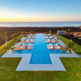 Hotel Soleil Pacifico, khách sạn ở Puerto San José