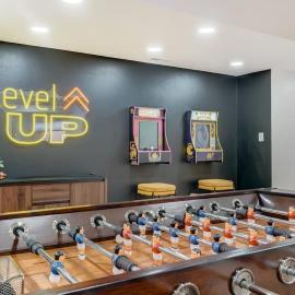 Evergreen Luxe - Hot Tub Gaming Haven Big Groups