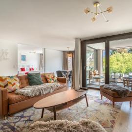 Mountain View Luxury Apt at Interlaken West • AC • BBQ by SwissDreamLiving, Hotel in Interlaken