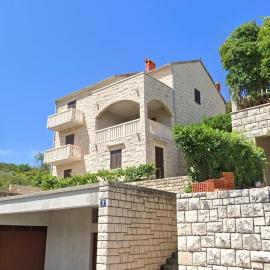 Apartments with parking space Postira, Brac - 700