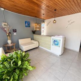 Hotel Central Isla fuerte, готель у місті Puerto Limón
