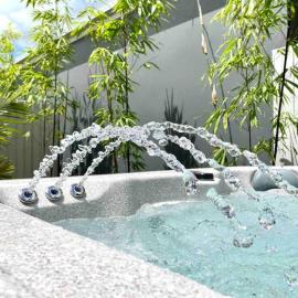 Botanical Gardens Spa Villa - Edge Hill Cairns sleeps 9 Pet Friendly