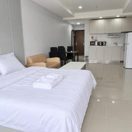 Lumistay clark near airport casino golf water park: Fort Stotsenburg şehrinde bir otel