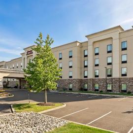 Hampton Inn & Suites Philadelphia/Bensalem, hotel sa Bensalem