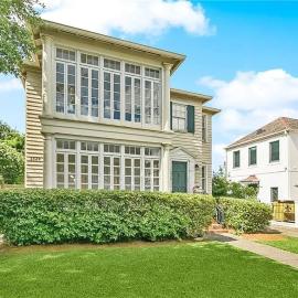 2-bedroom 2 bath Retreat in New Orleans