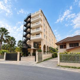 NAIYA Riverside Boutique Hotel