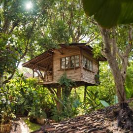 Viesnīca Roots Tree House - Boutique Hotel - Uluwatu pilsētā Uluvatu