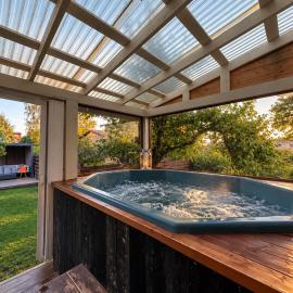 Künni Villa, saun ja mullivann, hotell Viljandis