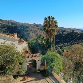 Finca Medina, Charming Rural Houses in Nature, 30 minutes Malaga, hotel in Moclinejo