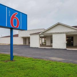 Motel 6-Madisonville, TX, hotel in Madisonville