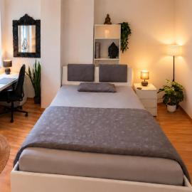 Gästezimmer Hoppegarten Hönow bei Berlin, hotell i Hoppegarten