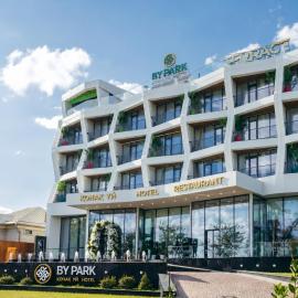 By Park Hotel