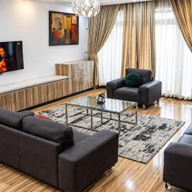 Nigus House Oniru