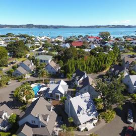 Russell Cottages - Sandy Jandal - 5 Bedroom - POOL-SPA-BBQ