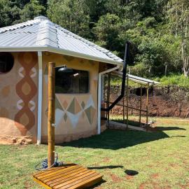 yurt e Casa de banho