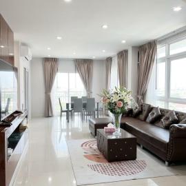 AnnaBell House 4 bedrooms 3 bathrooms