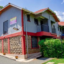 Ima Paradise a 5 bedroom suite, hotel v mestu Maragoli