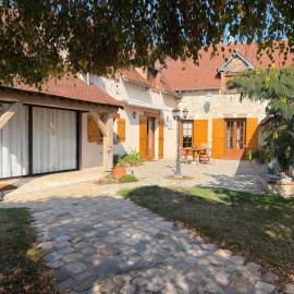 Chez Eric et Nath, Hotel in Bois-Herpin