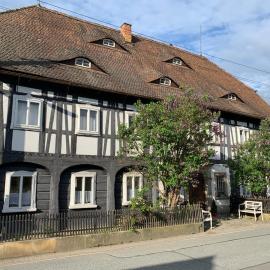 Villa Mandaugold Pension und Ferienwohnungen, hotel v destinácii Großschönau