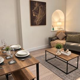 Gorgeous 2-Bedroom House in Glasgow - Sleeps 6