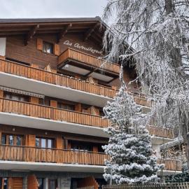 Avouitzons Medran Apartments - Ski-in Ski-out 30 meters from Medran lift and 40 meters from W Hotel