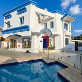 فيلل ميكونوس 1, Hotel in Dschidda